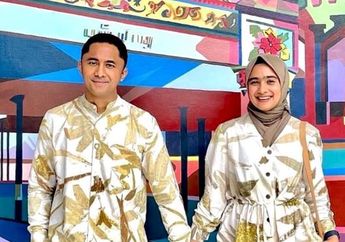 Sibuk Emban Tugas Plt Bupati Bandung Barat, Hengky Kurniawan Sudi Sisihkan Waktu Mandi Satu Bak Bareng Anak-anak dan sang Istri, Mukanya Sampai Bikin Salfok