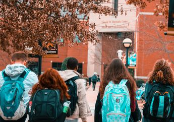  Viral Video Seorang Mahasiswa Unhas Sebut Dirinya Non-binary hingga Diusir Dosen, Begini Tanggapan Rektor Universitas Hasanuddin