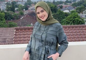 Mantap Berhijab dan Tinggalkan Kariernya sebagai Pesinetron, Cut Meyriska Bagikan Kisah Perjalanan Spiritualnya yang Ternyata Berawal dari Dakwah Ustad Mentereng Ini