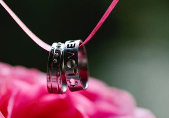 Arti Mimpi Cincin Perak Tak Selalu Pertanda Buruk, Bisa Jadi Membawa Isyarat Keberuntungan hingga Datangnya Jodoh, Cek Tafsirannya!