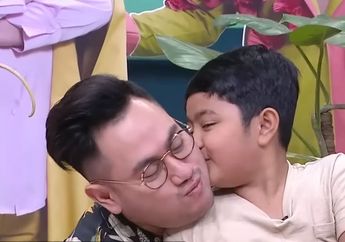 Kini Bisa Puas Peluk Cium Usai 7 Tahun Terpisah, King Nassar Ungkap Alasannya Selalu Gagal Bertemu sang Putra Setelah Angkat Kaki dari Rumah Muzdalifah 2015 Silam