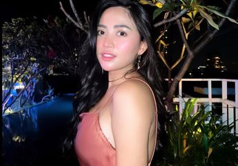 Seksinya Rachel Vennya Pakai Dress Belahan Tinggi di Momen Valentine, Gandeng Pacar Baru?