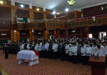 Takjub Banyak Masyarakat yang Ikut Menyolatkan Jenazah Azyumardi Azra, Anies Baswedan: Salah Satu Bukti Pengabdian Nyata pada Bangsa dan Negara