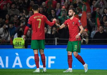 Piala Dunia 2022 - Momen Canggung Bruno Fernandes dan Cristiano Ronaldo saat Bertemu di Timnas Portugal