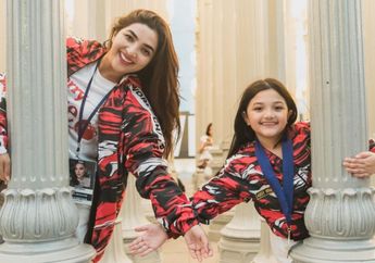 Arsy Hermansyah Syahdu Bawakan Lagu 'Ojo Dibandingke' di Acara Pondok Pesantren, Aksi Panggungnya Malah Jadi Cibiran