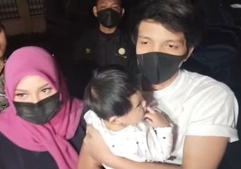 Lagi-lagi Absen, Atta Halilintar Ungkap Alasan Orang Tuanya Tak Hadir di Acara Tedak Sinten Ameena, Singgung Soal Kesibukan