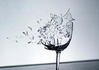 6 Arti Mimpi Gelas Pecah, Hati-hati Kesenangan Akan Hilang Sekejap
