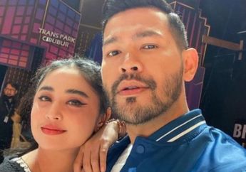 Dewi Perssik Pilih Terima Pilot Jadi Tunangan, Rian Ibram Ungkap Perasaannya