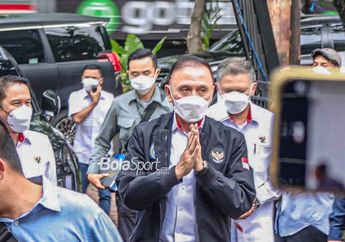 Rapat Bersama FIFA dan AFC, Iwan Bule Minta Maaf  dan Janji Tanggung Jawab