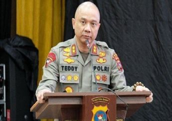 Padahal Baru 4 Hari Dilantik Jadi Kapolda Jatim, Irjen Teddy Minahasa Justru Dikabarkan Ditangkap Gegara Narkoba, Begini Kata Kadiv Humas Polri