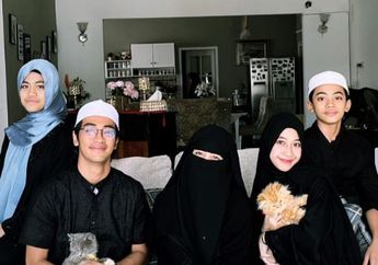 Banting Tulang Hidupi 4 Anak Uje, Umi Pipik Bela-belain Lakukan Hal Ini Jelang Pisah Lagi dengan Buah Hatinya: Capek, Tapi..