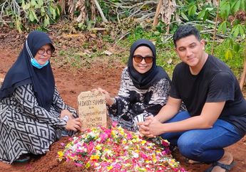 Jadi Anak Perempuan Satu-satunya, Tantri Syalindri Katakan Sang Ayah adalah Cinta Pertama Dirinya