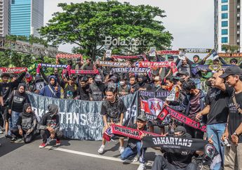 Piala AFF - 'Debut' Suporter Sejak Tragedi Kanjuruhan, Polisi Dilarang Masuk Stadion & Dipastikan Tak Ada Gas Air Mata