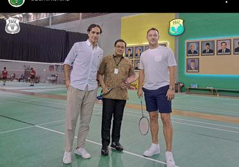 Jumpa Pemilik Saham Persis Solo, John Terry dan Alessandro Nesta Bakal Tanding Besok