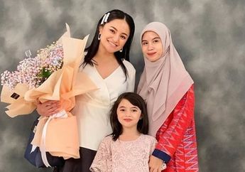 Marshanda Ngaku Belajar Keikhlasan Saat sang Anak Diasuh Mantan Suami dan Istri Baru, Reaksi Sienna Auto Jadi Sorotan Netizen