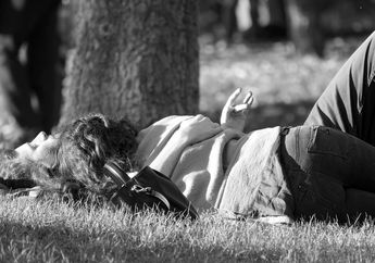 Jenazah Dua Sejoli Ditemukan Saling Menempel Tanpa Sehelai Pakaian di Tengah Hutan, Ternyata Pasangan Selingkuh yang Berakhir Nahas