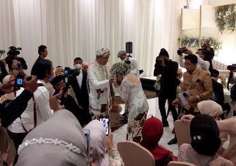 Kiki Amalia Resmi Dipersunting Agung Nugraha&nbsp;dengan Mas Kawin Seperangkat Alat&nbsp;Salat&nbsp; dan Logam Mulia Seberat 50 Gram