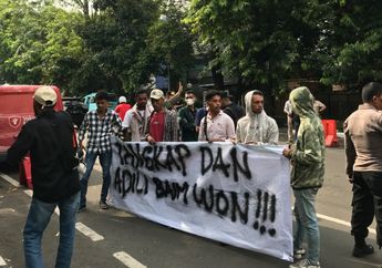 Mahasiswa Gelar Demo di Depan Polres Jakarta Selatan, Minta Adili dan Tangkap Baim Wong