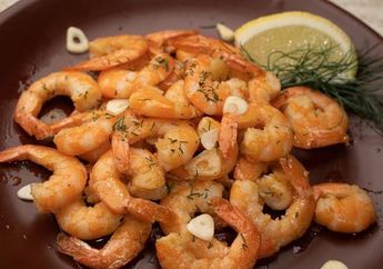 Resep Garlic Shallot Butter Prawn Ala Chef Martin Praja, Olahan Udang Bawang Anti Bosan, Yummy!