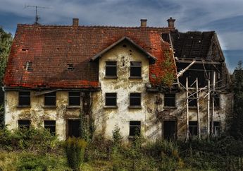 Arti Mimpi Rumah Roboh Miliki Isyarat Buruk, Dari Terjebak di Lingkungan Toxic hingga Kurangnya Apresiasi, Begini Maknanya