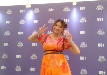 Jadi Pembuka di Head In The Clouds 2022, Stephanie Poetri Duet Maut Dengan Diva Indonesia: Mamaku Keren Banget!