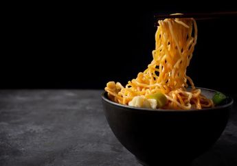 Dijamin Nagih! Resep Mie Goreng Telur Asin Super Endul yang Cocok Disajikan untuk Bekal Sekolah Anak