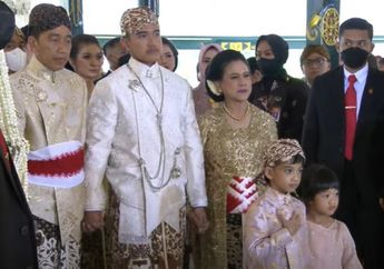 Kaesang Pangarep Didampingi Presiden Jokowi dan Ibu Iriana Sudah Memasuki Pendopo Agung Royal Ambarukmo