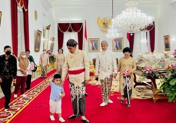 Ngedot di Kereta Kencana, Anak Kahiyang Ayu Bobok Santuy di Pangkuan Bobby Nasution, Intip Gaya Gemesnya