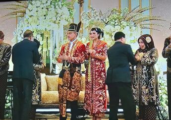 Kenakan Busana Jawa Beludru Merah, Kaesang dan Erina Gudono Masuki Pura Mangkunegaran