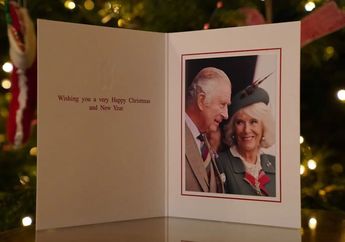 Raja Charles III Pilih Foto Natal yang Diambil Sebelum Ratu Elizabeth II Meninggal, Pakar Bahasa Tubuh Soroti Tatapan Permaisuri Camilla yang Penuh Makna