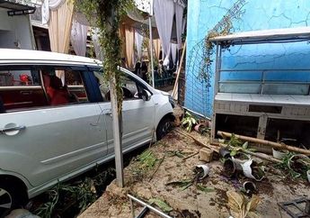 GEMPAR! Wanita Ini Meninggal Dunia Usai Tertabrak Mobil Sendiri, Tenda Hajatan Jadi Saksi Bisu Insiden Berdarah