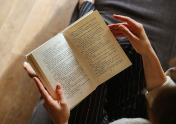 3 Shio yang Hobi Membaca Buku, Rasa Ingin Tahunya Tinggi dan Ingin Memperluas Wawasan