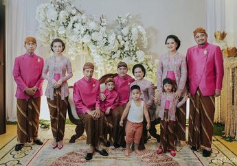 Kahiyang Ayu Unggah Foto Keluarga, Potret Al Nahyan saat Kenakan Beskap dan Blangkon Lengkap Curi Perhatian: Apakah Ini Editan?