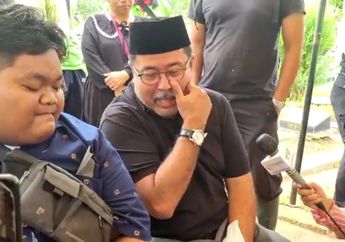 Rano Karno Berderai Air Mata, Sebut Tak Ada Aktor Lain yang Bisa Gantikan Peran Mak Nyak