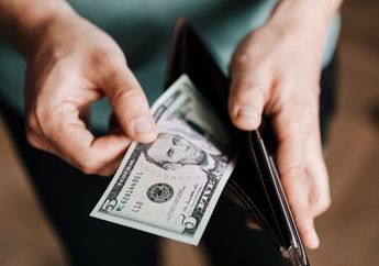 Ramalan Shio Hari Ini Jumat 6 Januari 2023, Shio Ular Hindari Perilaku Konsumtif, Shio Ayam Bakal Ketemu Seseorang Spesial