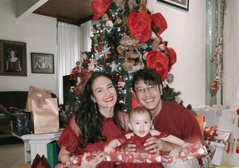 Nadine Chandrawinata dan Dimas Anggara Pamer Pohon Natal yang Ditanam Sendiri
