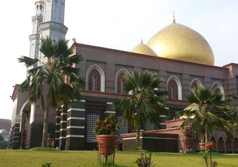 Sejarah Berdirinya Masjid Kubah Emas di Depok, Ternyata Ada Campur Tangan Wanita Pemilik Tambang Minyak Bumi ini
