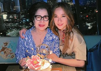 Inilah Sosok Ibunda BCL yang  Jarang Disorot, Jalani Profesi Mentereng Sampai Gayanya Bikin Gagal Fokus!