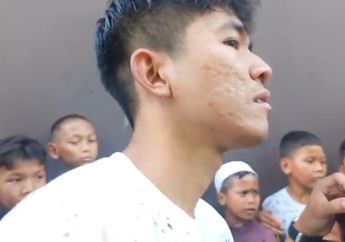 Hidup di Rumah Mewah Tanpa Listrik dan Air, Tiko dan Ibu Eny Sempat Dibantu Tetangga Sebelah untuk Bertahan Hidup