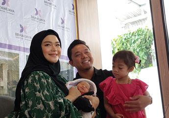 Sudah Diberi Pengertian untuk Mengalah hingga Menjaga sang Adik, Sheza Idris dan Suami Beberkan Cara Anak Pertamanya Beri Perhatian Pada si Bungsu