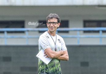 Magis Luis Milla Mulai Terasa, Persib Kini Hantui PSM Makassar di Puncak Klasemen Liga 1