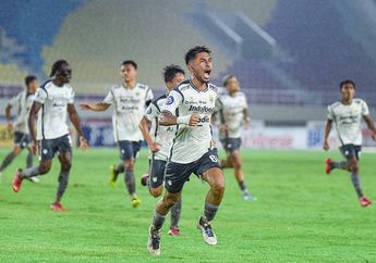 Hasil Liga 1 - Luis Milla Suntikkan Mental Juara, Kartu Merah Tak Hentikan Persib di Kandang Madura United