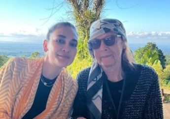 The Real Anak Berbakti, Luna Maya Beri Hadiah Super Mewah Ini Buat Ibundanya, Begini Reaksi Haru sang Mama yang Terkenang Masa Lalu