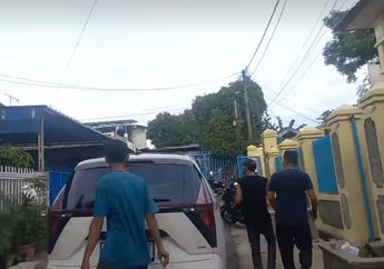 Pengamanan Rumah Tiko Diperketat, Awak Media Sempat Dihalangi YouTuber untuk Meliput
