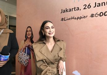 Luna Maya Cuek Bebek Disebut Perawan Tua, Tak Pedulikan Pria-pria yang Minder Mendekatinya 