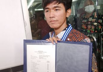 Melalui Ijazah, Terungkap Nama Asli Tiko Sang Pemilik Rumah Mewah yang Terbengkalai