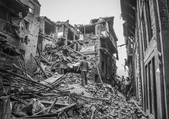 Papua Diguncang Gempa Bumi Beruntun, Plafon Masjid Nurul Iman Jayapura Ambrol, Begini Nasib Para Jemaah