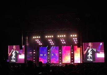 Kemeriahan Konser Westlife di Jakarta, Dibuka dengan Starlight hingga Penonton Saling Teriak 'Duduk'