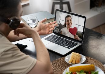 4 Shio Paling Betah Jalin Hubungan LDR, Jarak Tak Ada Arti Jika Punya Seseorang Begitu Berarti