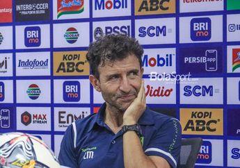 Tepis Isu Miring, Luis Milla Pastikan Tak Ada Keretakan di Ruang Ganti Persib